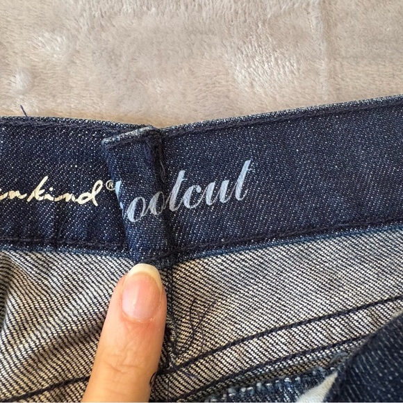 7 For All Mankind Bootcut Classic Denim Jeans Wmn’s sz
29 - Picture 4 of 11